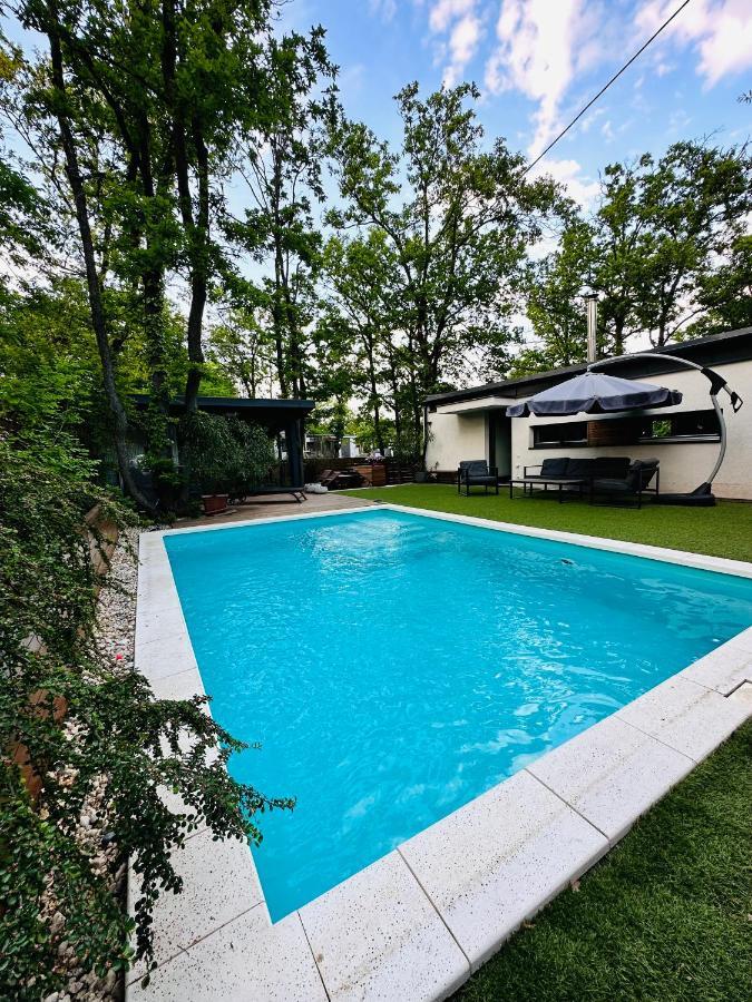 Pine-Wood Resort Balatonalmádi Eksteriør billede