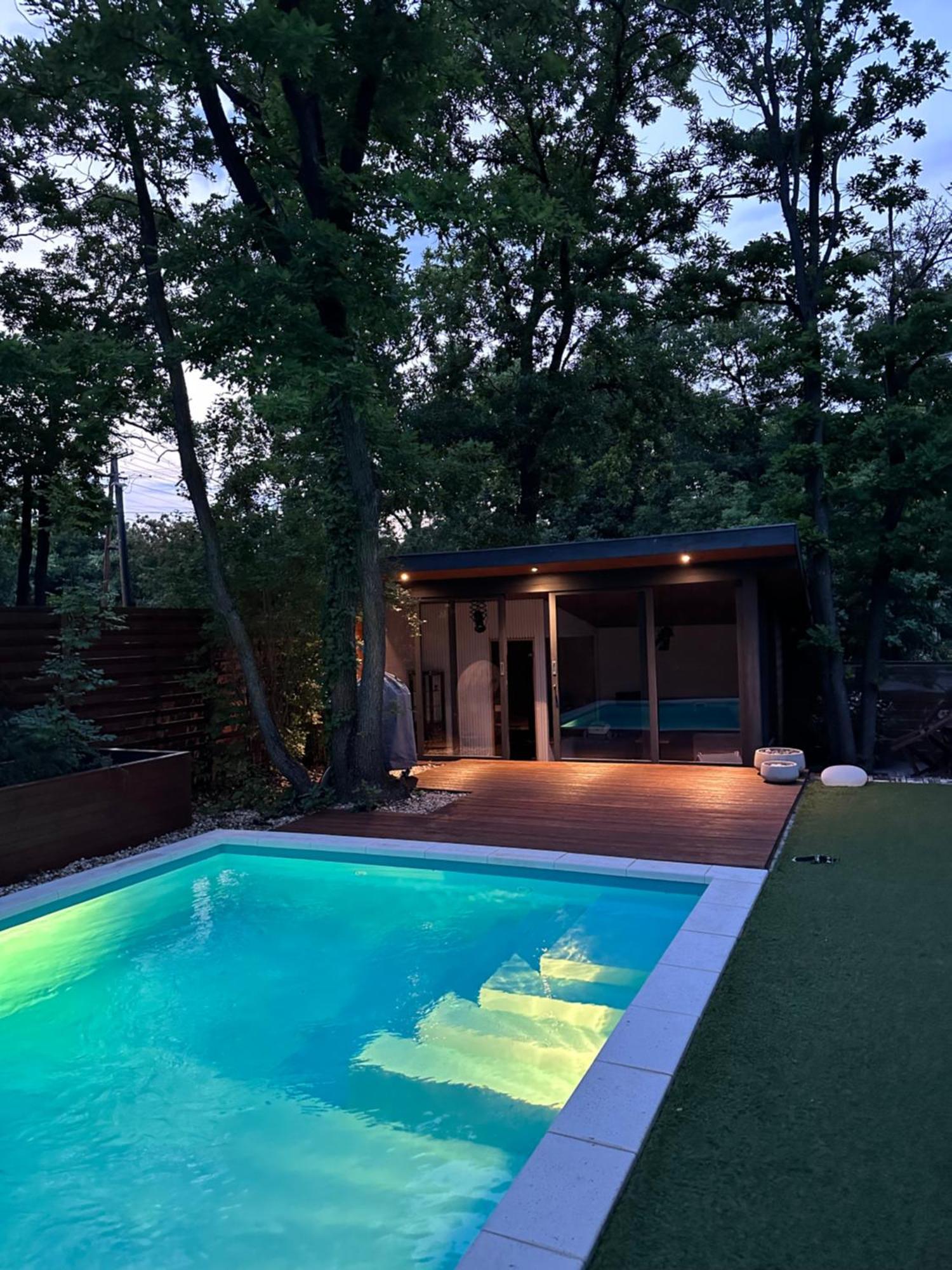 Pine-Wood Resort Balatonalmádi Eksteriør billede